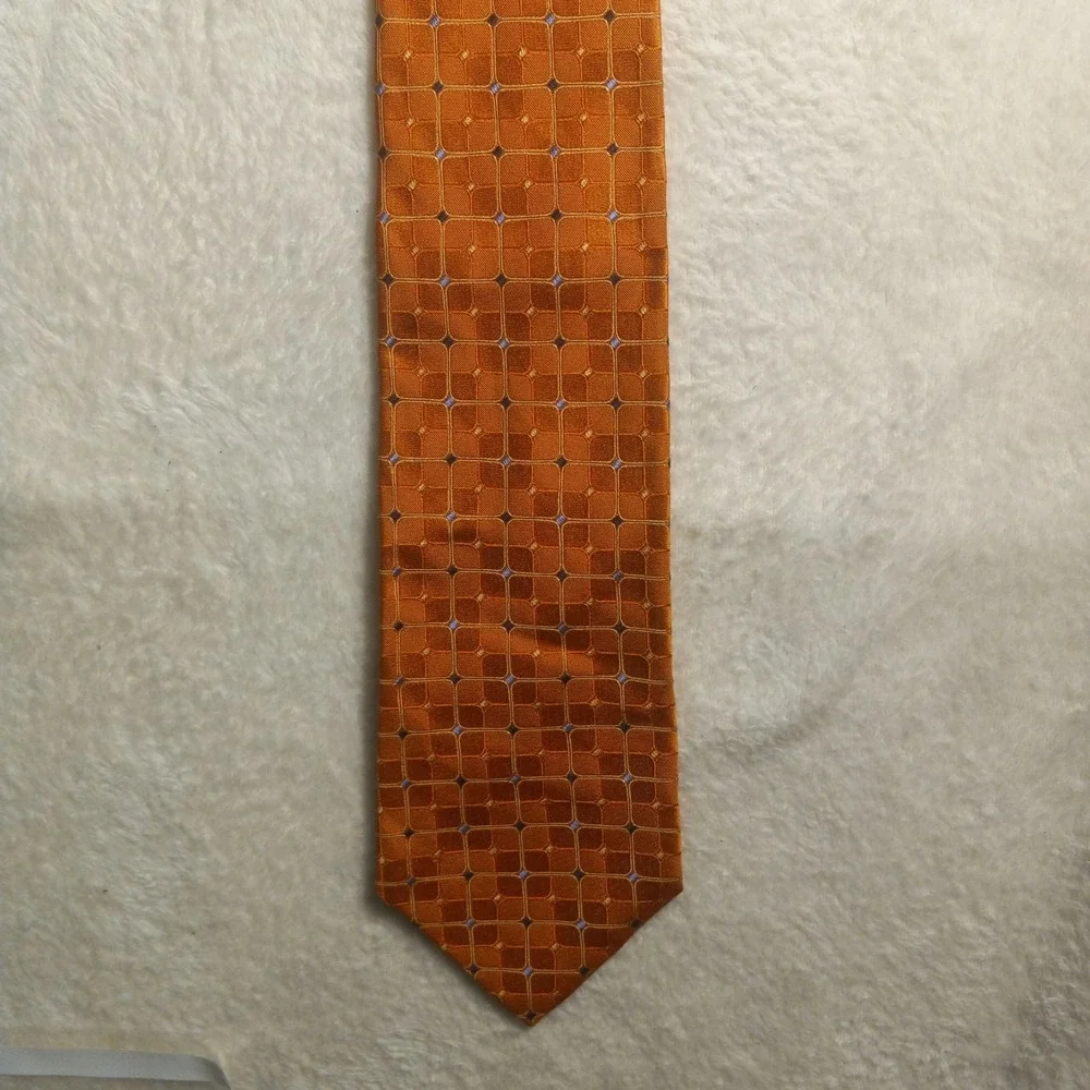 Daniel Cremieux Tie Mens Silk GEOMETRIC Hand Tailored Made in USA SOIE-SILK